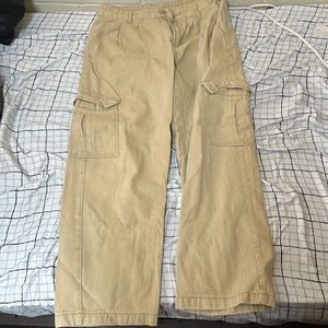Khaki/cargo loose fit tan